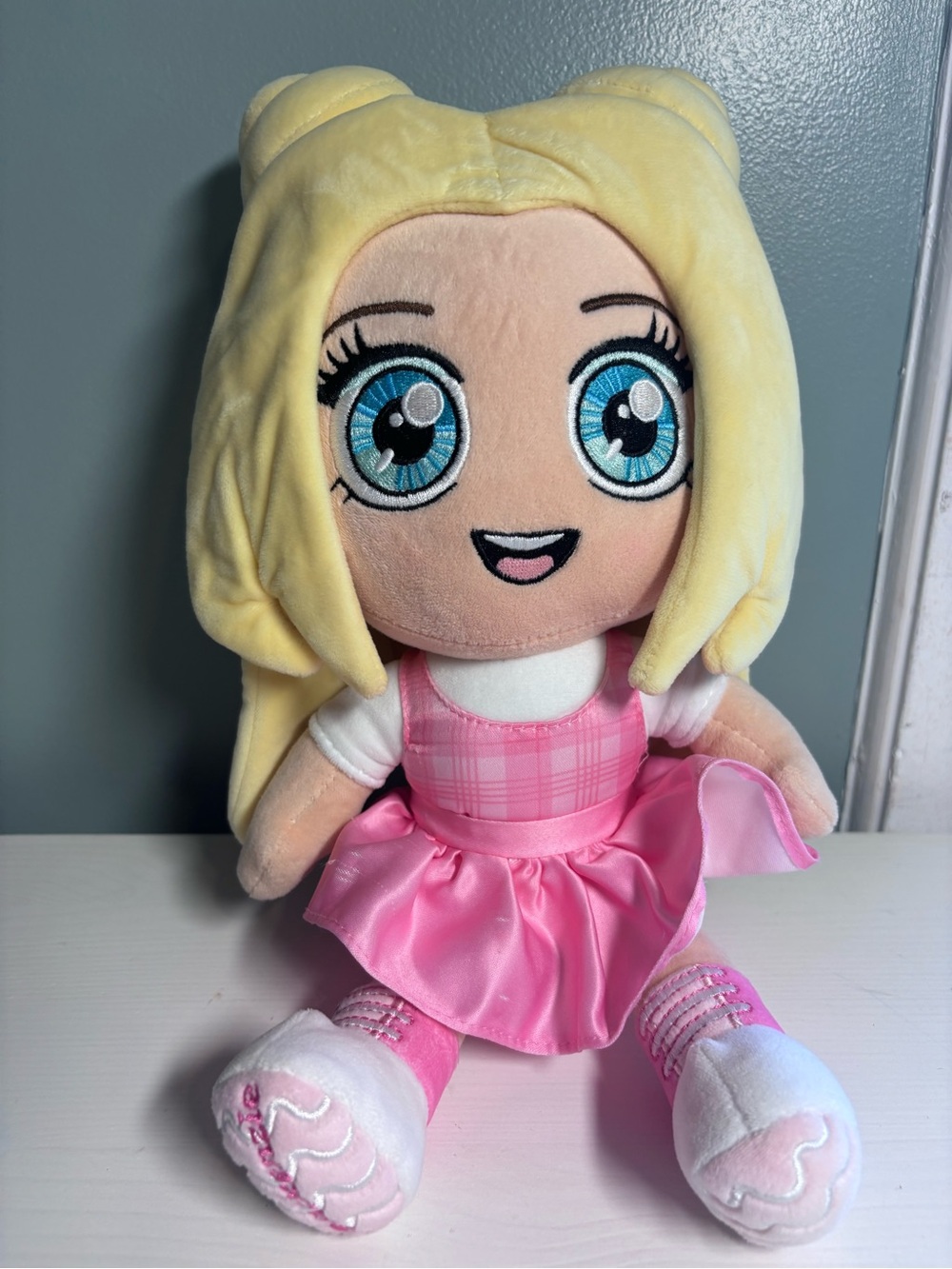 Hey Cuties Mackenzie Turner 14-inch Plush Stuffed Doll Juniper